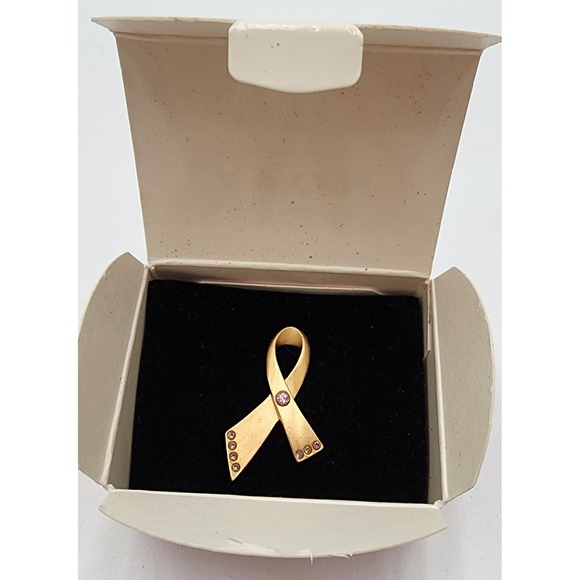 Avon Pink Ribbon Pin Goldtone Rhinestone Brooch Breast Cancer Awareness in‎ Box - Picture 1 of 4